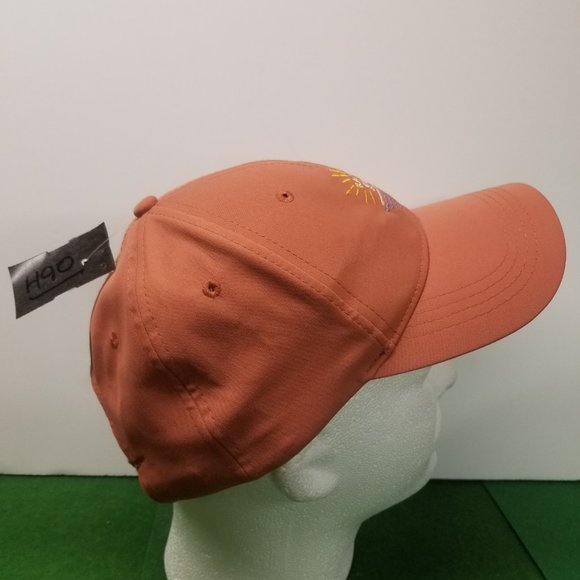 H90 - Radiate Love Hat - Picture 4 of 8